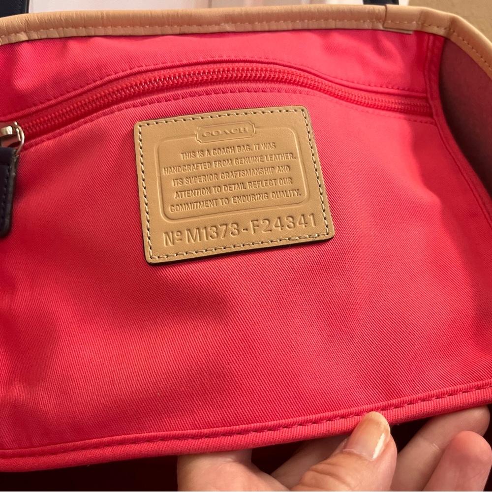 Coach Park Metro leather tote pomegranate pink EUC - Picture 10 of 16